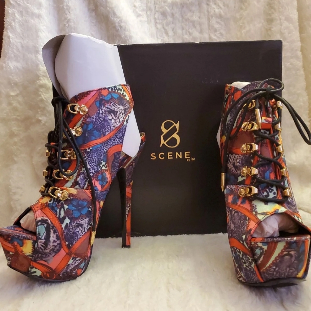 *SOLD* Scene Weaver Chandra